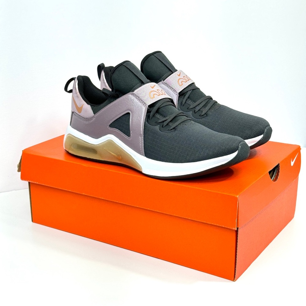 Nike Air Max Bella TR 5 Sneakers